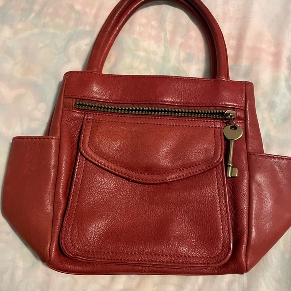 👜 Vintage Fossil red leather purse. Many pockets.  Great preowned condition. 👜 - Picture 13 of 13